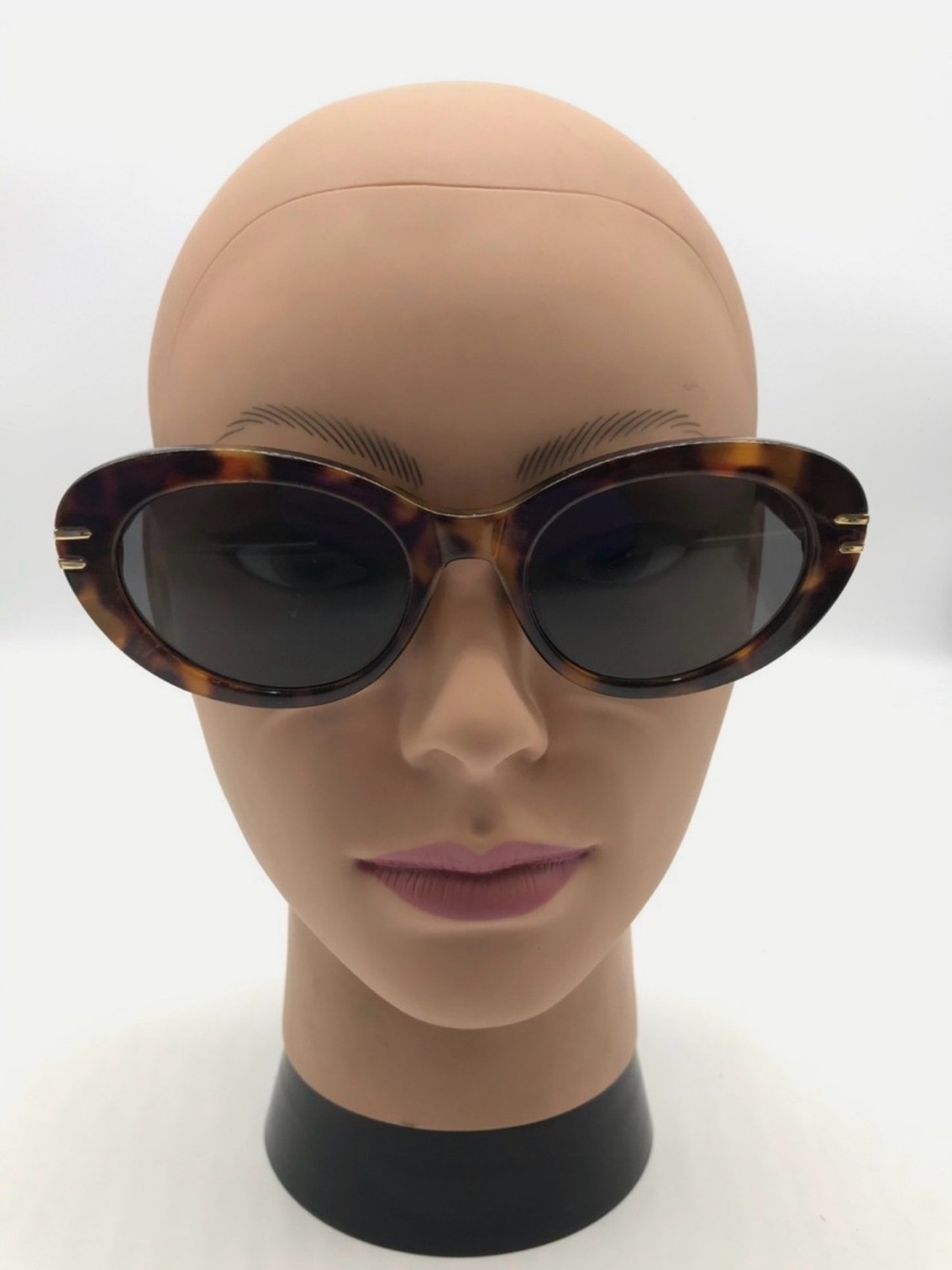 Tortoiseshell Oval Sunglasses - brown lenses